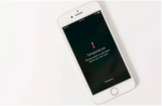 杨林街道苹果手机维修分享iPhone 手机发热如何快速降温 